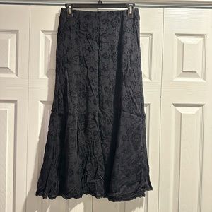 Requirements Black Skirt